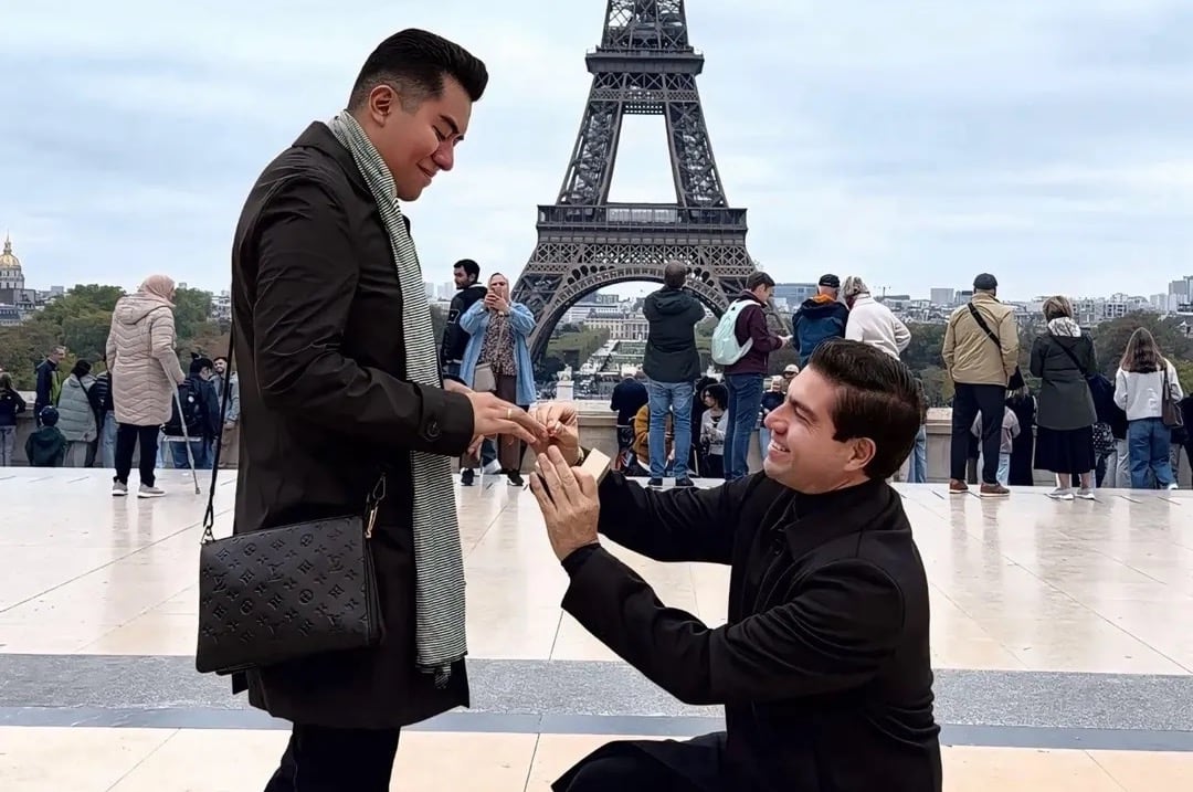 Mariano Riva Palacio se comprometió con su novio en París