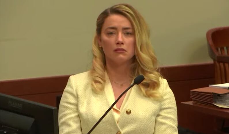 Amber Heard reacciona a testimonio de Johnny Deep
