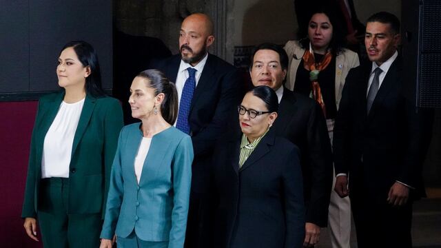 Claudia Sheinbaum y algunos de los integrantes de su gabinete.