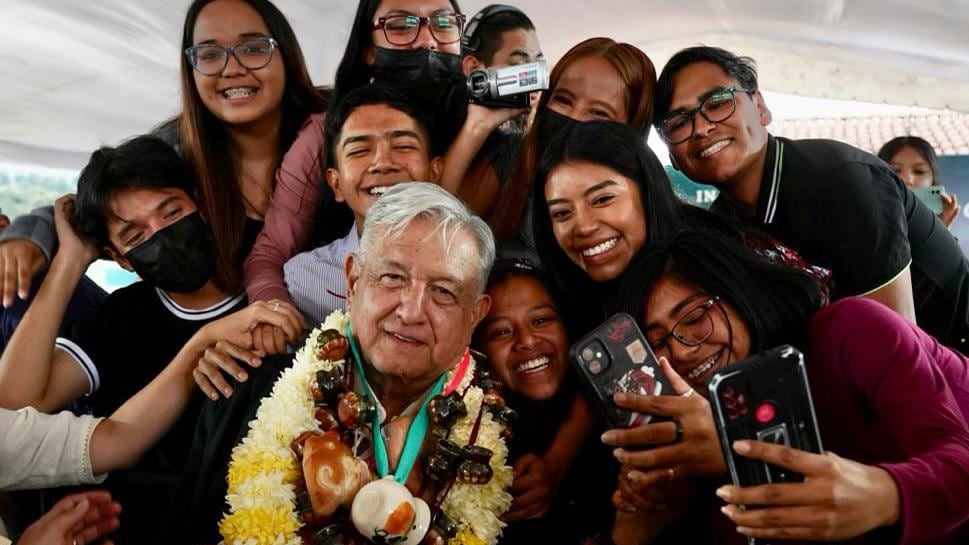 La marcha de AMLO y la otra; el proyecto de país de ellos, y el de AMLO