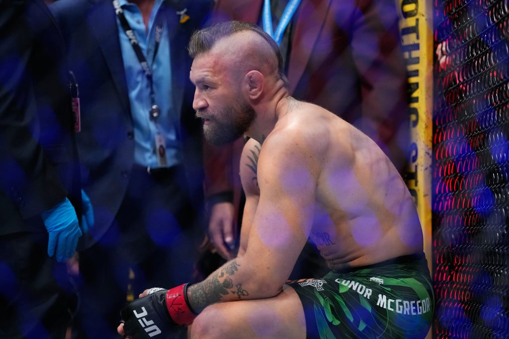 Conor McGregor sufre lesión tras su regreso a la UFC