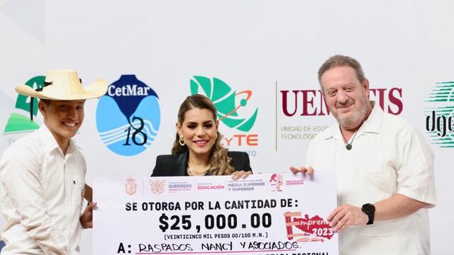 Evelyn Salgado premia a ganadores de Emprende Edu 2023