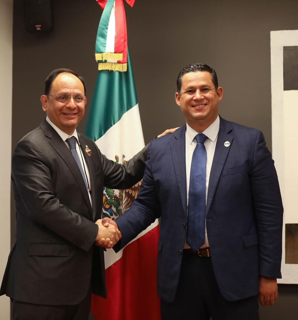 Cónsul en NY y gobernador de Guanajuato