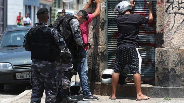 Policías de Brasil.