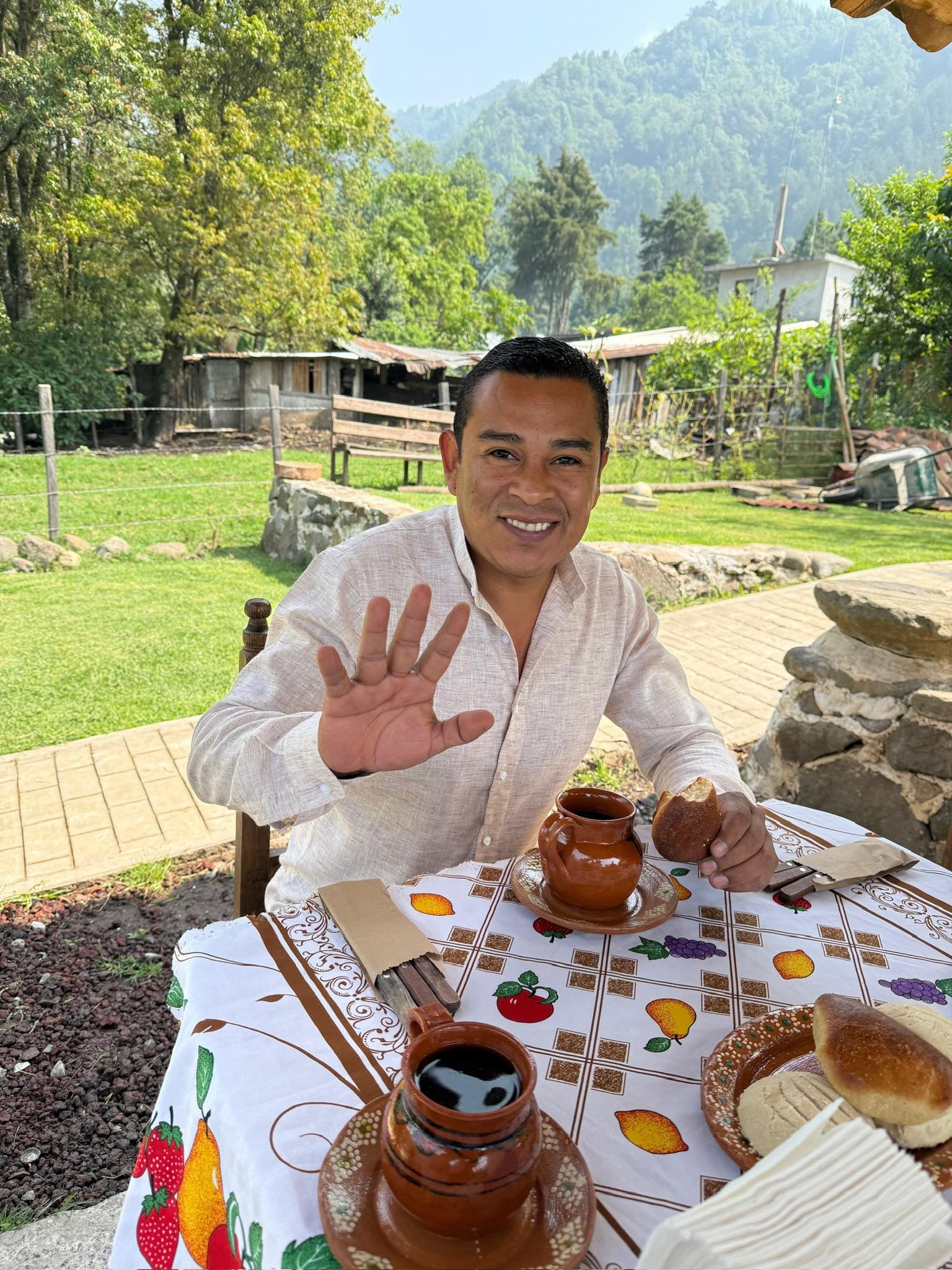 ¿Quién es Eduardo Pozos?