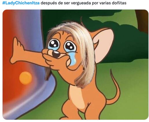 Memes de Lady Chichén Itzá tras subir la pirámide de Kukulcán