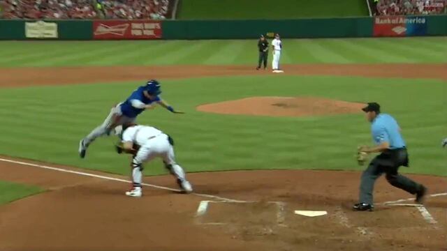 Chris Coghlan se lanzó desde la tercera cuerda.