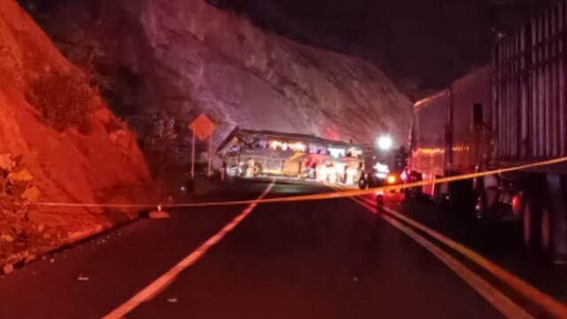 Autopista Cuacnopalan-Oaxaca hoy 1 de agosto