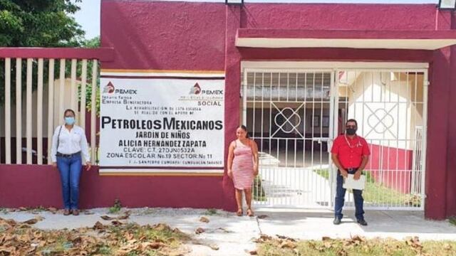 PEMEX entrega obras.
