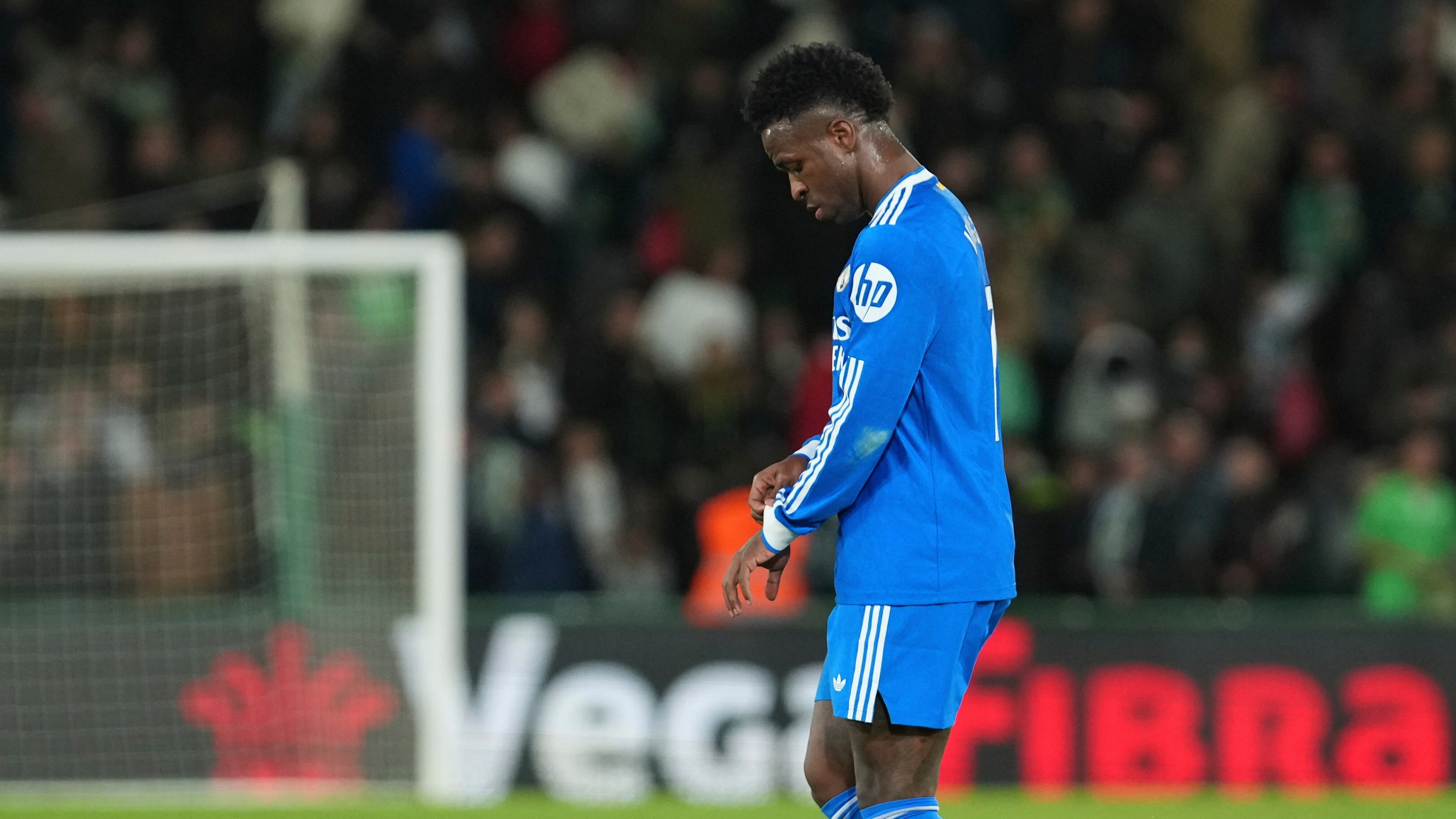 Vinicius Jr podría salir de Real Madrid y en caso de suceder, la Premier League y Arabia Saudita se han levantado como posibles destinos