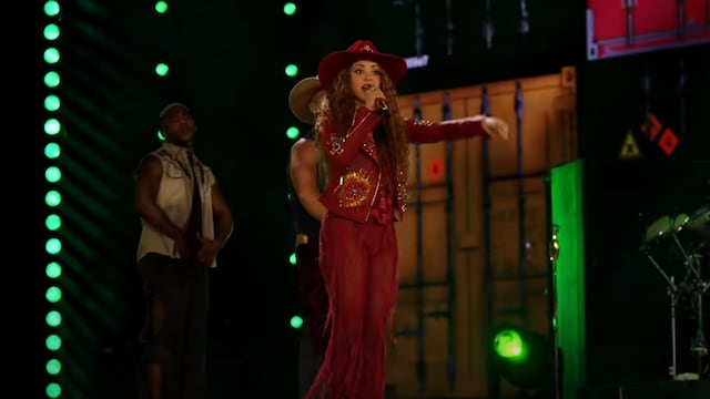 VIDEO: Shakira estrena la versión de El Jefe en vivo desde la CDMX