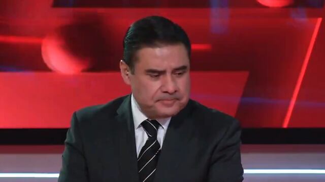 Periodista de TUDN rompe en llanto al despedirse de Paco Villa en pleno programa