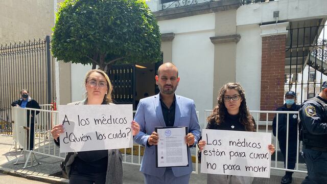 Piden a Adán Augusto López un protocolo de seguridad para doctores, residentes y pasantes