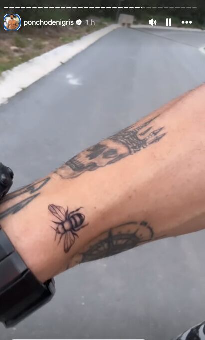 Poncho de Nigris y Wendy Guevara presumen tatuaje de la amistad
