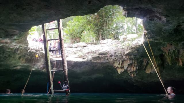 Cenote Calavera