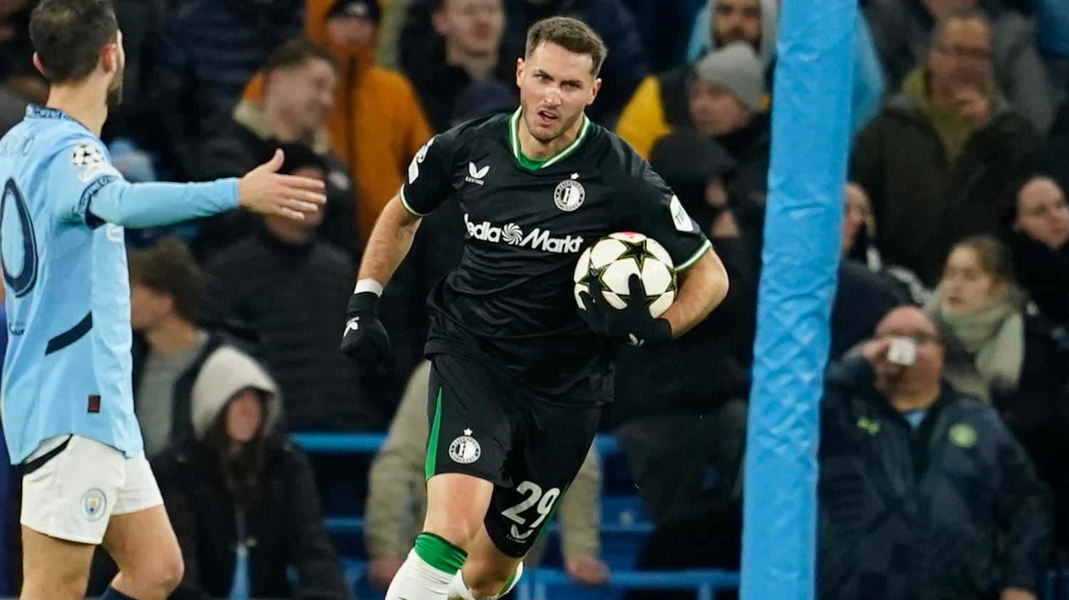 Feyenoord vs Fortuna: Checa dónde y a qué hora ver el partido de Santiago Giménez en la Eredivisie