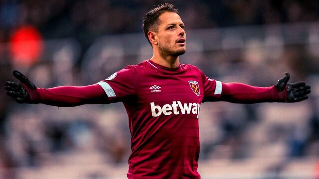 ‘Chicharito’ Hernández anota con West Ham.