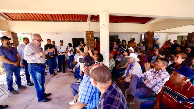 Rubén Rocha asegura acuerdo para apoyar a productores de frijol en Ahome.