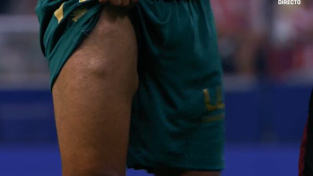 Jugador del Cádiz sale lesionado