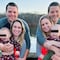 Gemelas se casan con gemelos y ahora sus hijos son primos hermanos