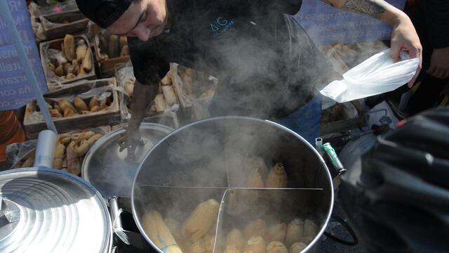 Venta de tamales en la Feria del Tamal