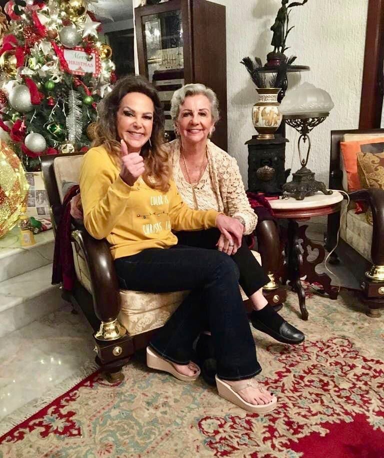 Lupita Infante Torrentera con su madre, Lupita Torrentera.