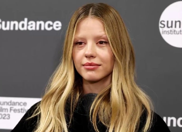 Mia Goth, actriz y modelo británica