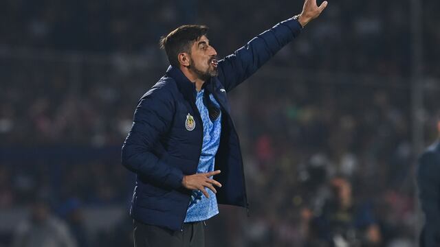 Veljko Paunovic en su paso con Chivas