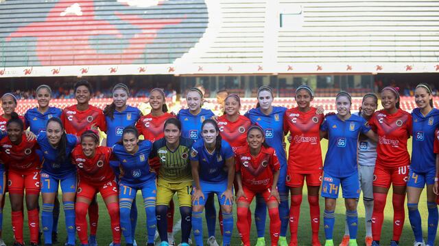 Jugadores de Tigres y Veracruz se tomaron la foto en conjunto