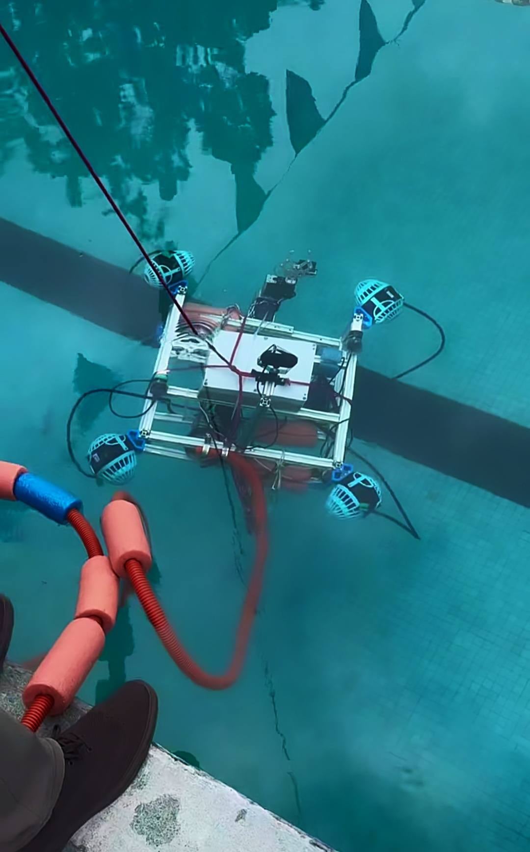 Robot que Volaris perdió y encontró