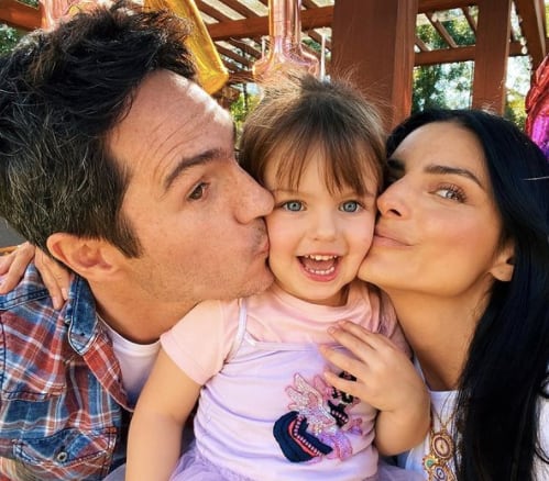 Mauricio Ochmann, Aislinn Derbez y su hija Kailani