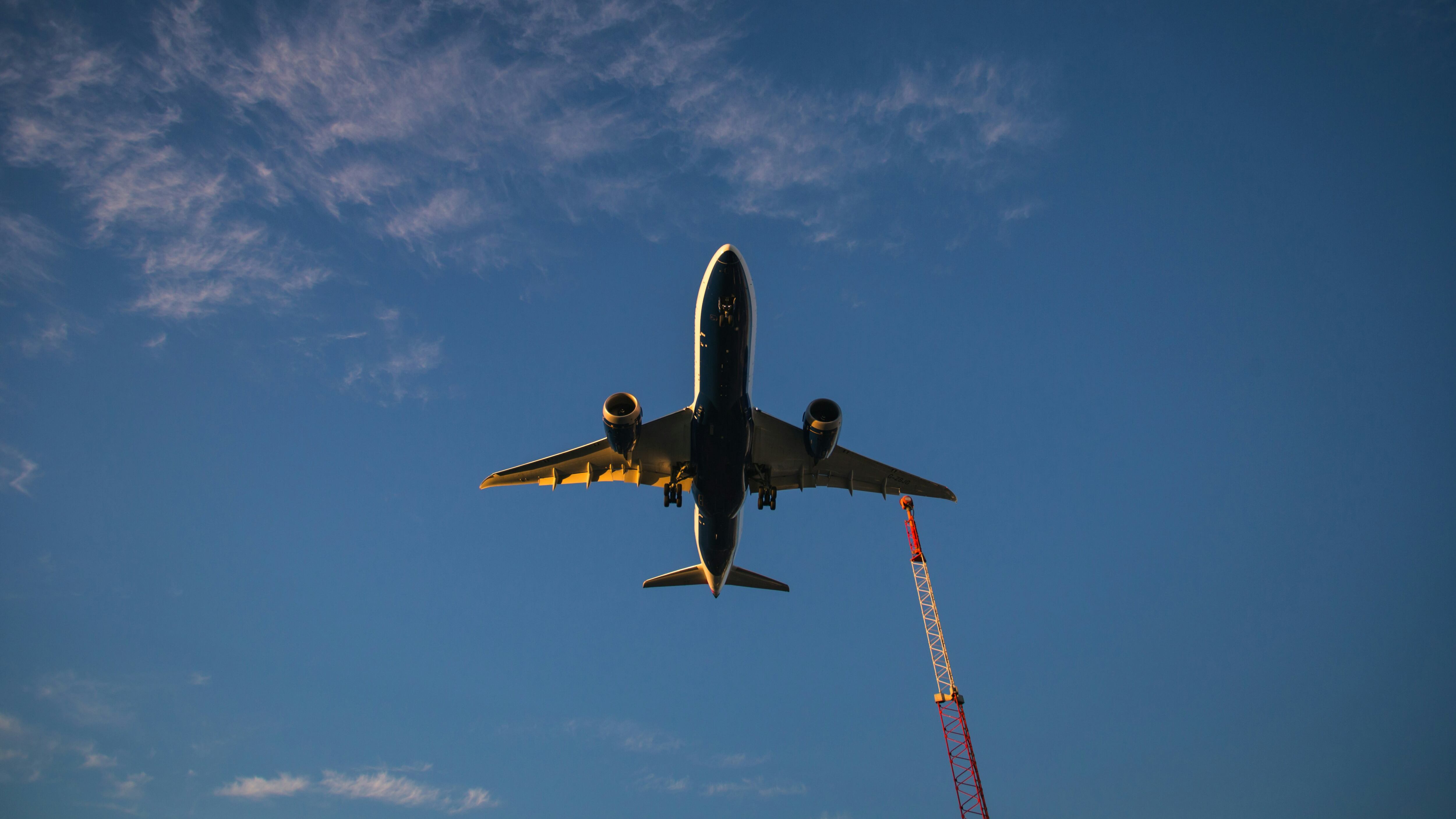 Proyectos sexenales; rutas aéreas, estrategia hídrica y licencias bancarias