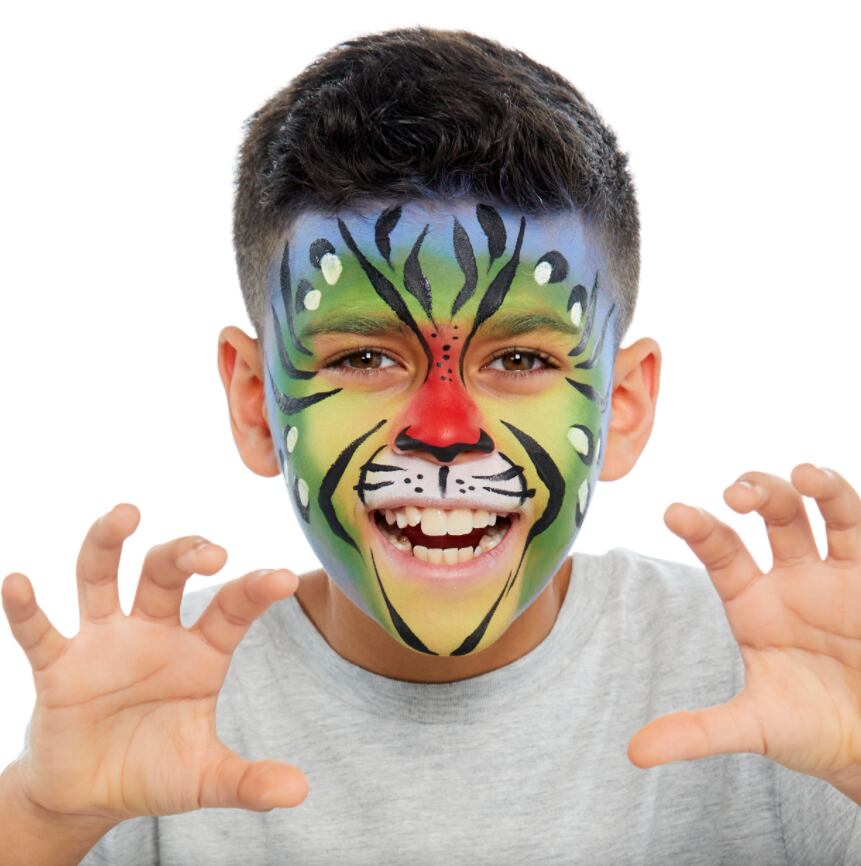Maquillaje infantil de tigre arcoíris