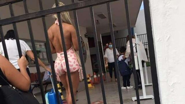 Critican a mamá por vestir ajustados atuendos