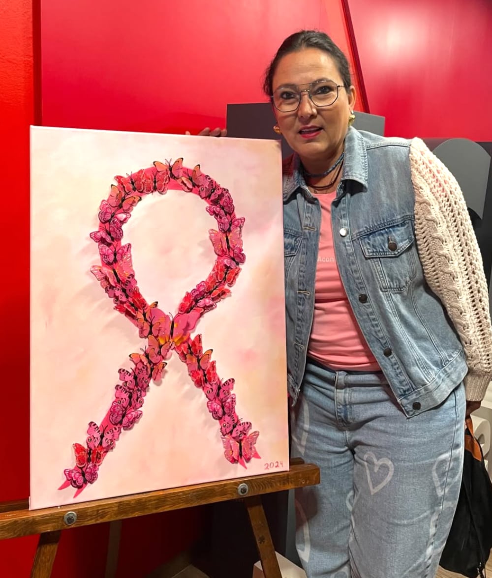 Lily Márquez Landa, hermana de Edith Márquez