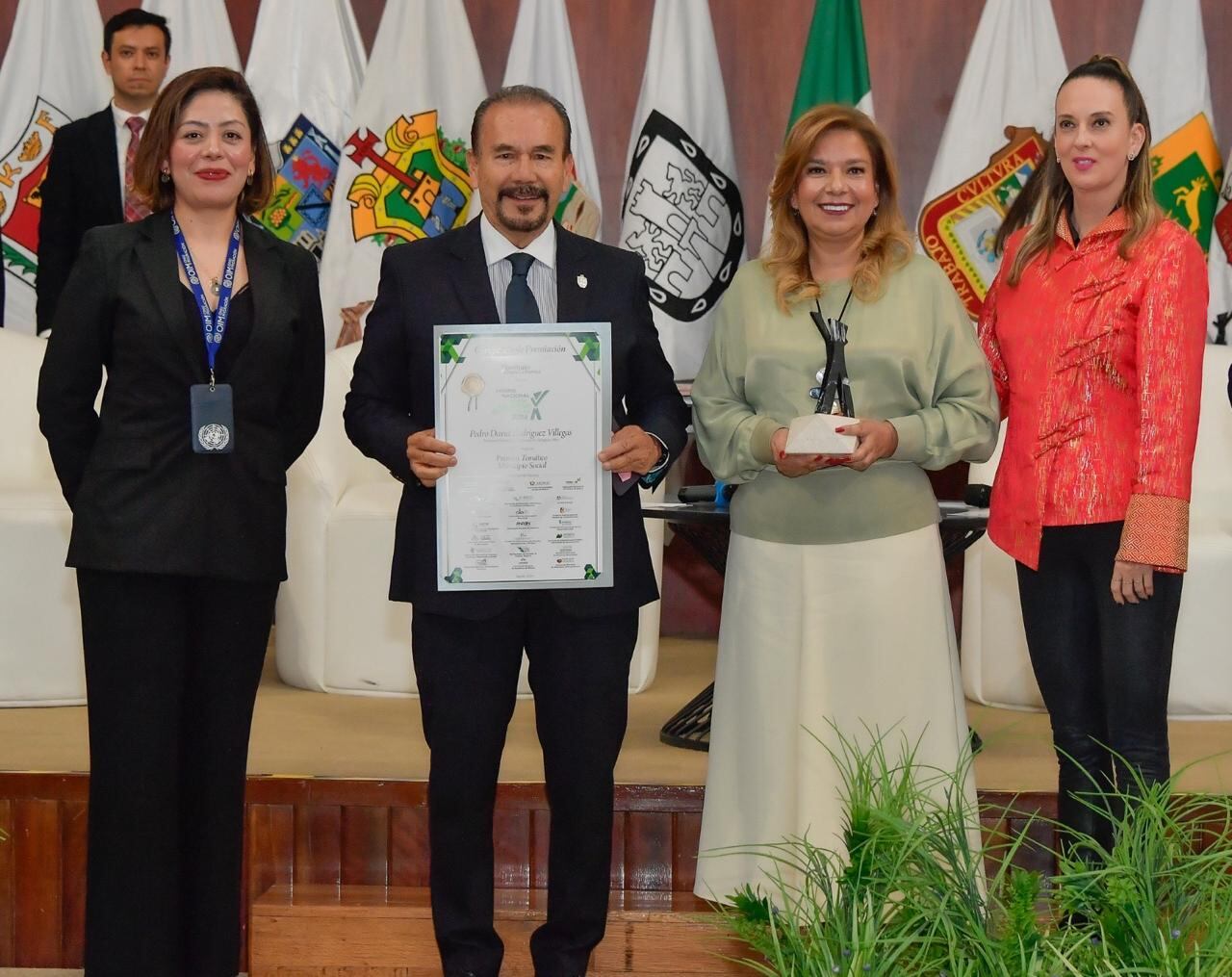 Atizapán de Zaragoza: Pedro Rodríguez Villegas recibe el Premio Nacional al Buen Gobierno Municipal 2024