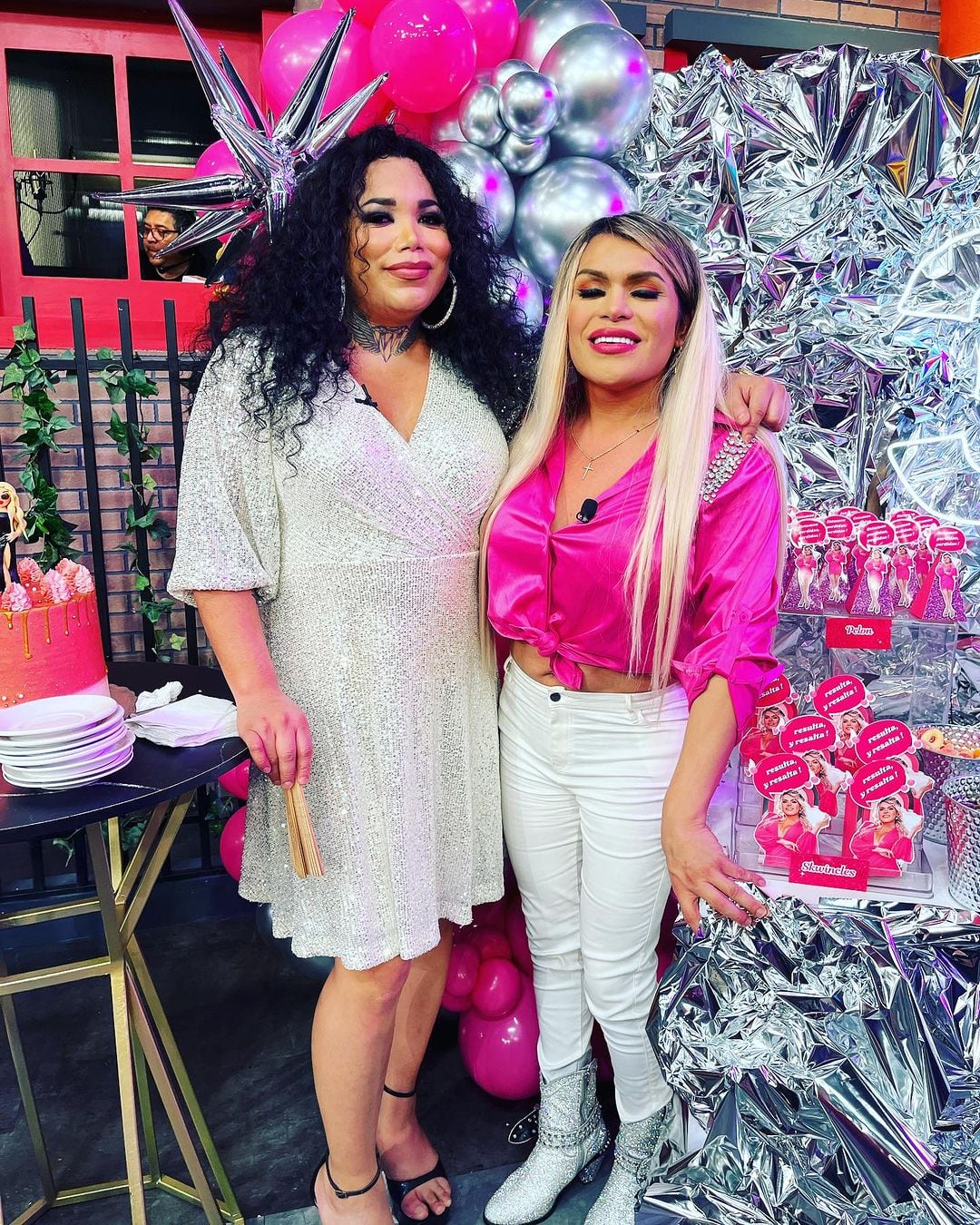 Paola Suárez y Wendy Guevara de Las Perdidas.