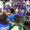 Aficionados de Cruz Azul protagonizan brutal pelea en el Estadio Azteca