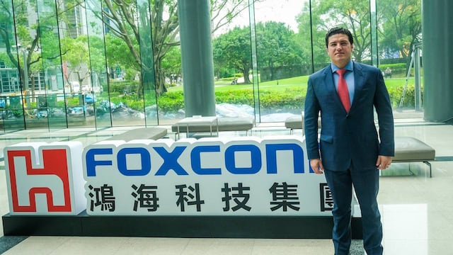 Samuel García presume llegada de Foxconn a Nuevo León