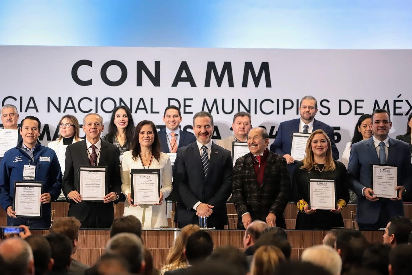 Adrián de la Garza obtiene cargo importante: liderará la CONAMM