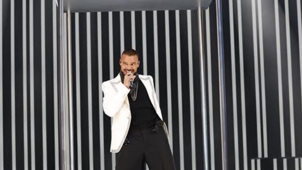 Ricky Martin enciende los MTV VMAs 2025 con un medley de sus mayores éxitos; acá el video en YouTube