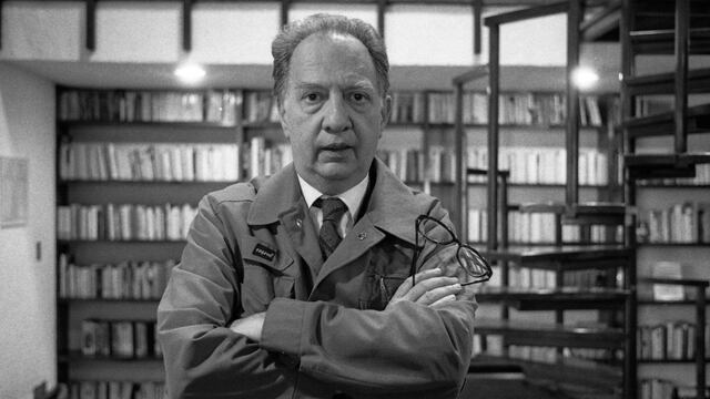 Otorgan premio Alfonso Reyes a Sergio Pitol