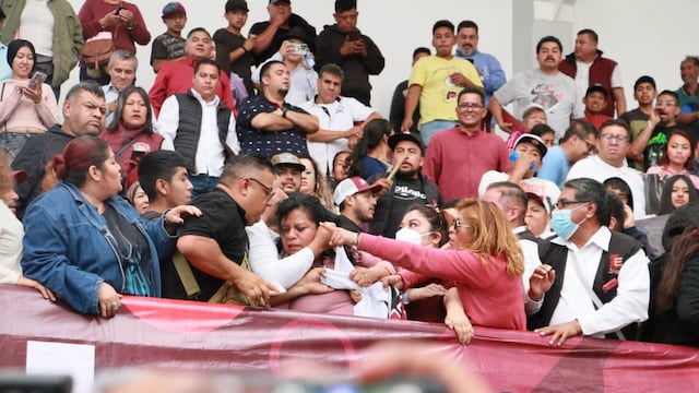 Gira del agradecimiento de Delfina Gómez en Ecatepec termina en batalla campal