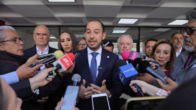 Marko Cortés en el INE contra la sobrerrepresentación de Morena