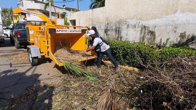 Evelyn Salgado atiende y fomenta labores de limpieza en Acapulco