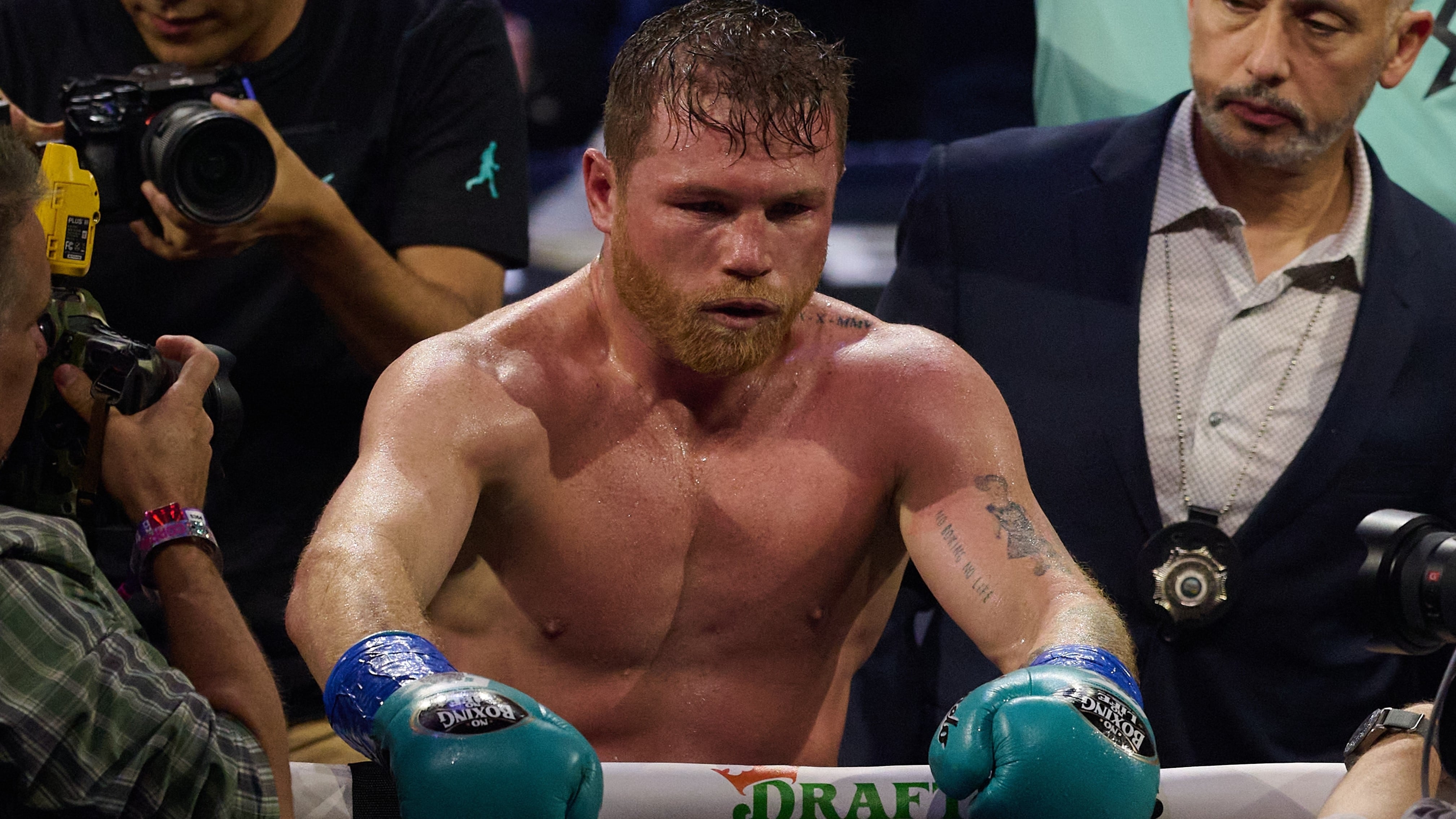 Alerta en el boxeo: Canelo Álvarez será operado y se alejará del ring por varios meses