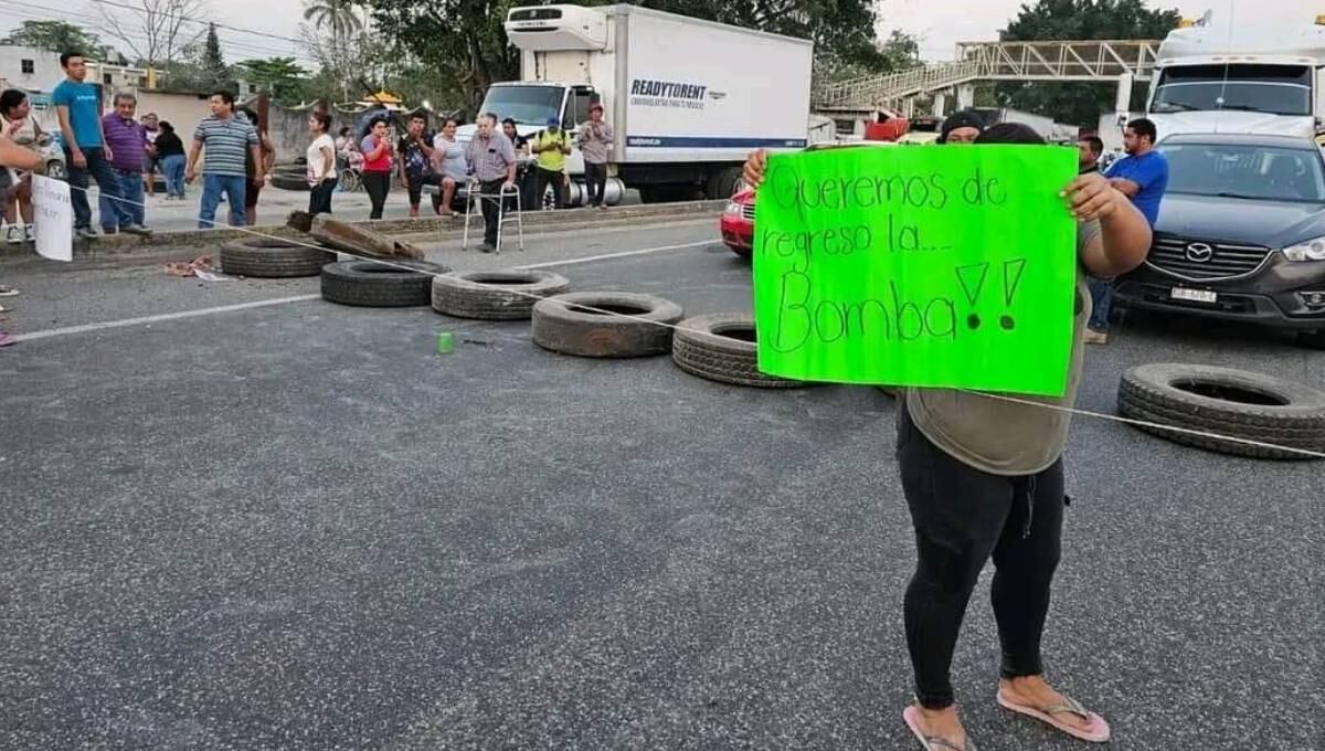 Bloqueo sobre la carretera Villahermosa Macuspana