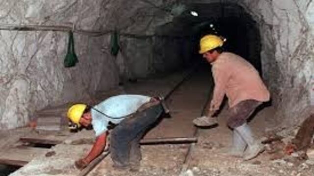Hasta este año había expedido más de 32 mil permisos para llevar a cabo actividades de exploración y explotación minera en un área de 36 millones de hectáreas.