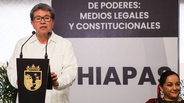 Ricardo Monreal, coordinador de los senadores de Morena, durante los Diálogos Nacionales: "División de Poderes: Medios legales y constitucionales", para un Reforma al Poder Judicial