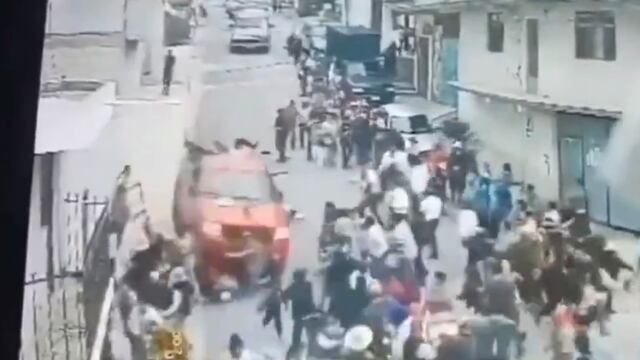 Falla de frenos provoca que conductor atropelle a 9 personas en Tepeaca